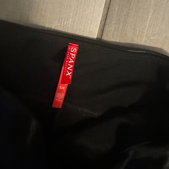 Spanx Shape Faux Leather, Size S - Picture 3 of 4
